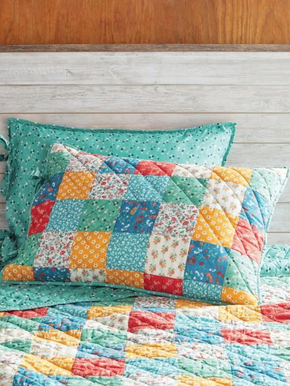 SET OF 2 Pioneer Woman Floral Patch Pillow Sham NEW 2-Pc King Pillowcase